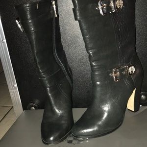 Vince Camuto ankle leather boots